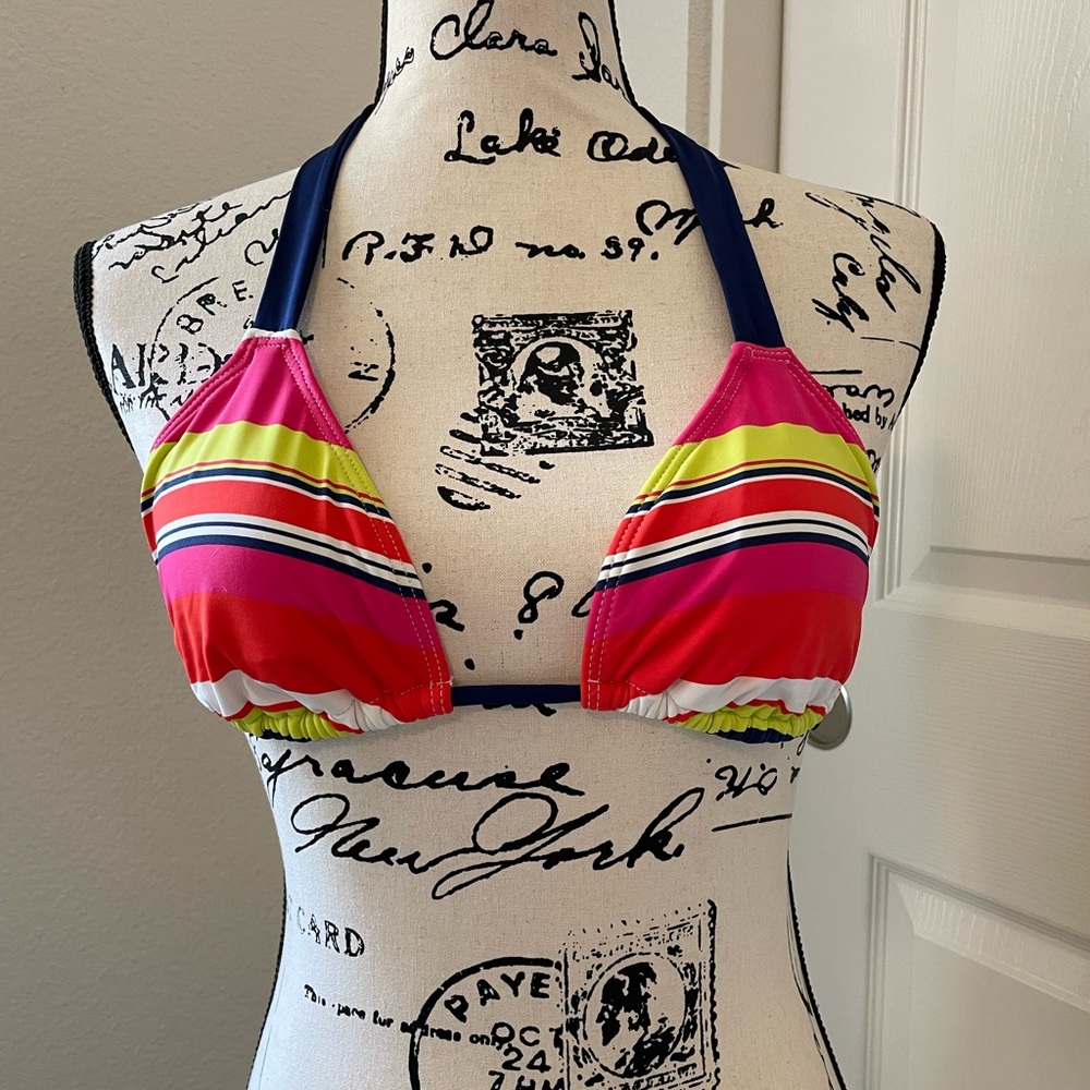 NWOT Splendid triangle bikini top